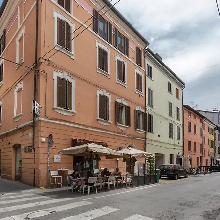 Mayr White 아파트